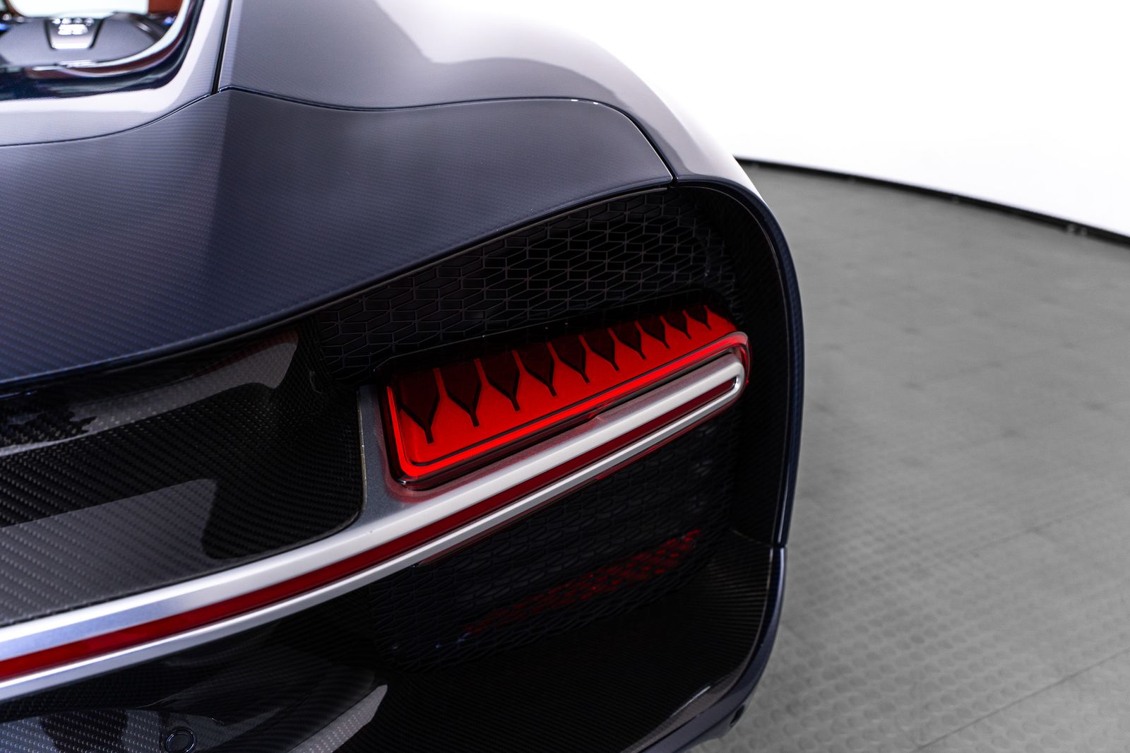 2018 Bugatti Chiron — full photo 30 of 86