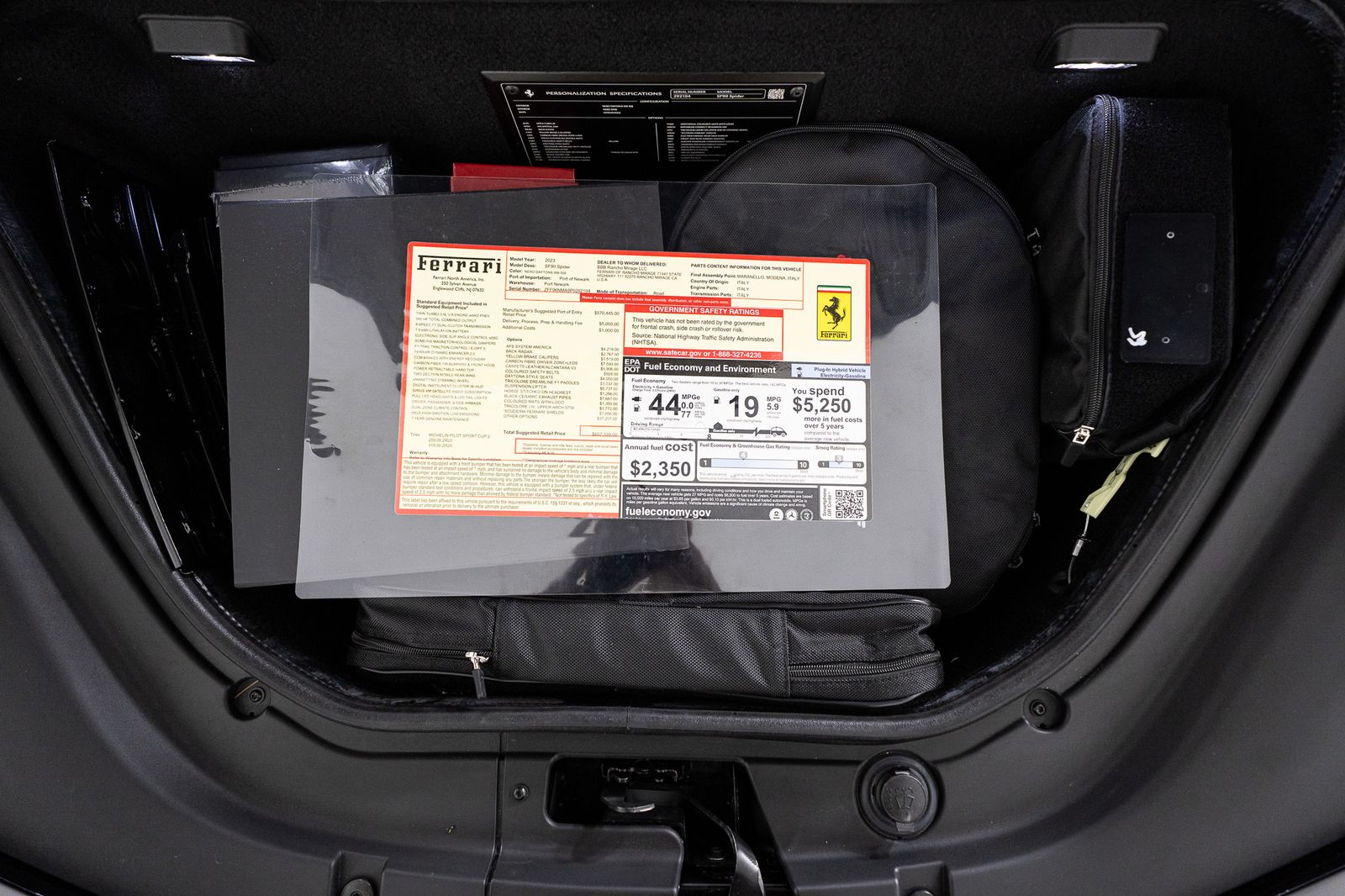 2023 Ferrari SF90 Spider — full photo 21 of 52