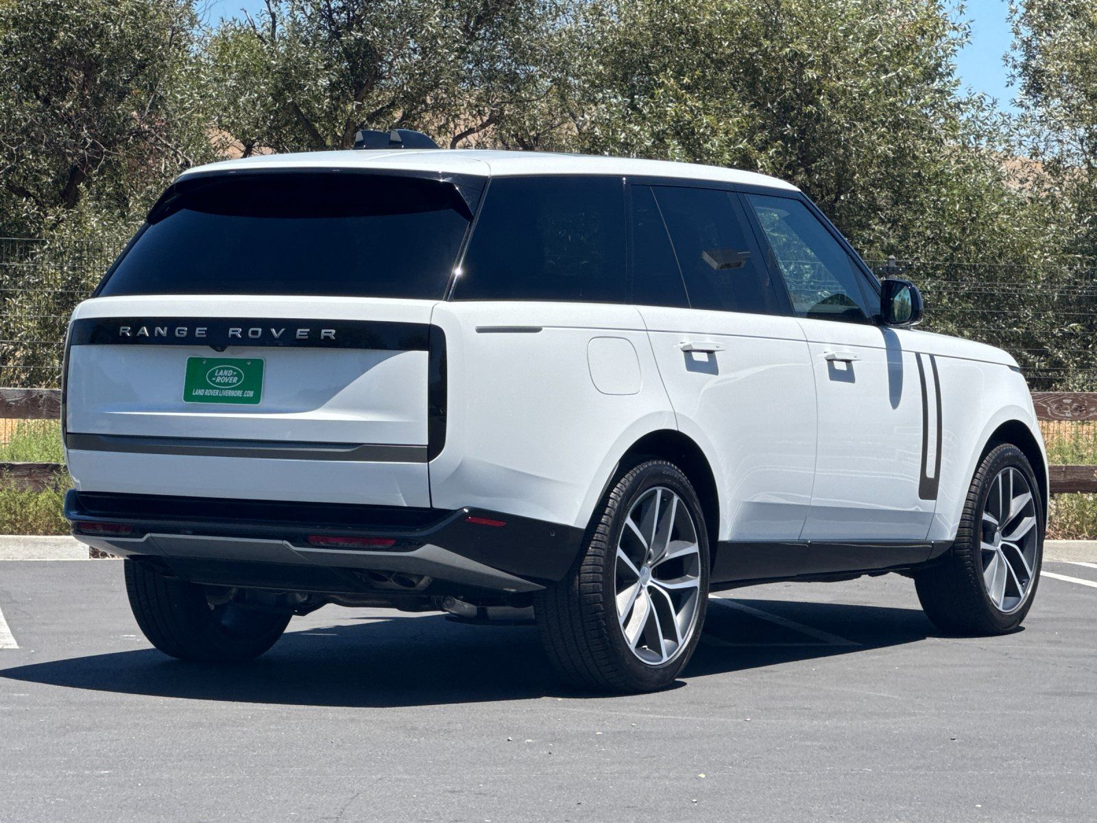 2025 Land Rover Range Rover SE — foto completa 5 de 29