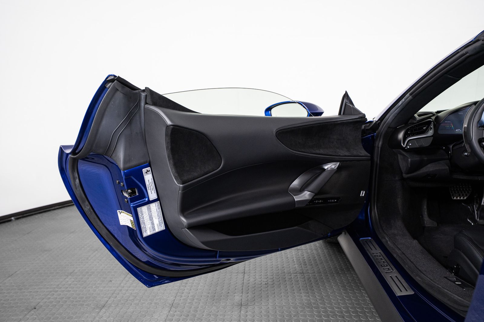 2025 Ferrari SF90 Spider — foto completa 18 de 67