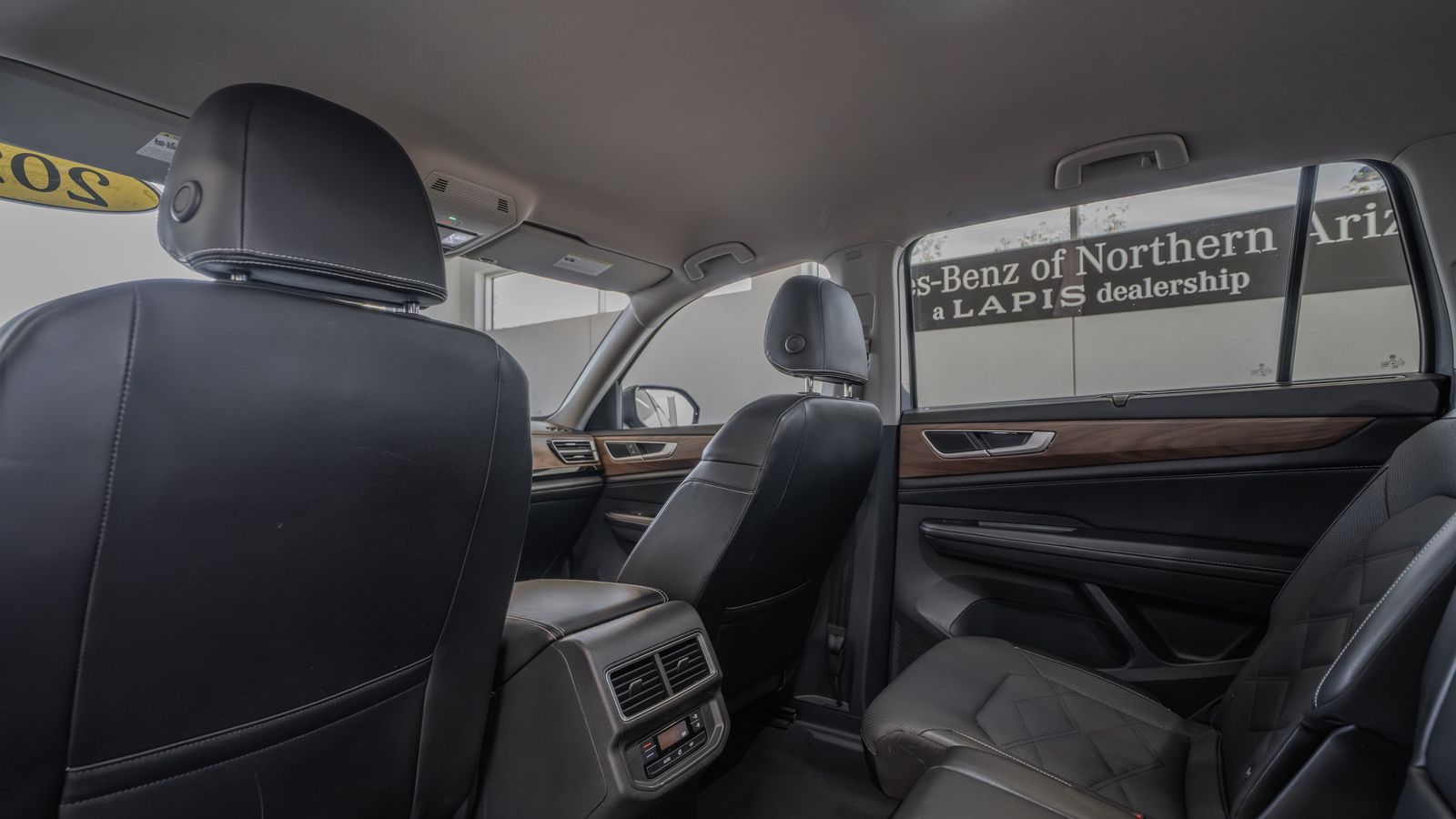 2024 Volkswagen Atlas 2.0T SE w/Technology — full photo 26 of 35