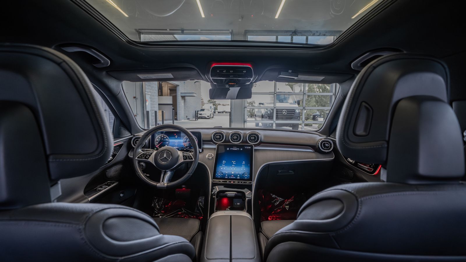 2024 Mercedes-Benz C-Class C 300 — foto completa 26 de 34
