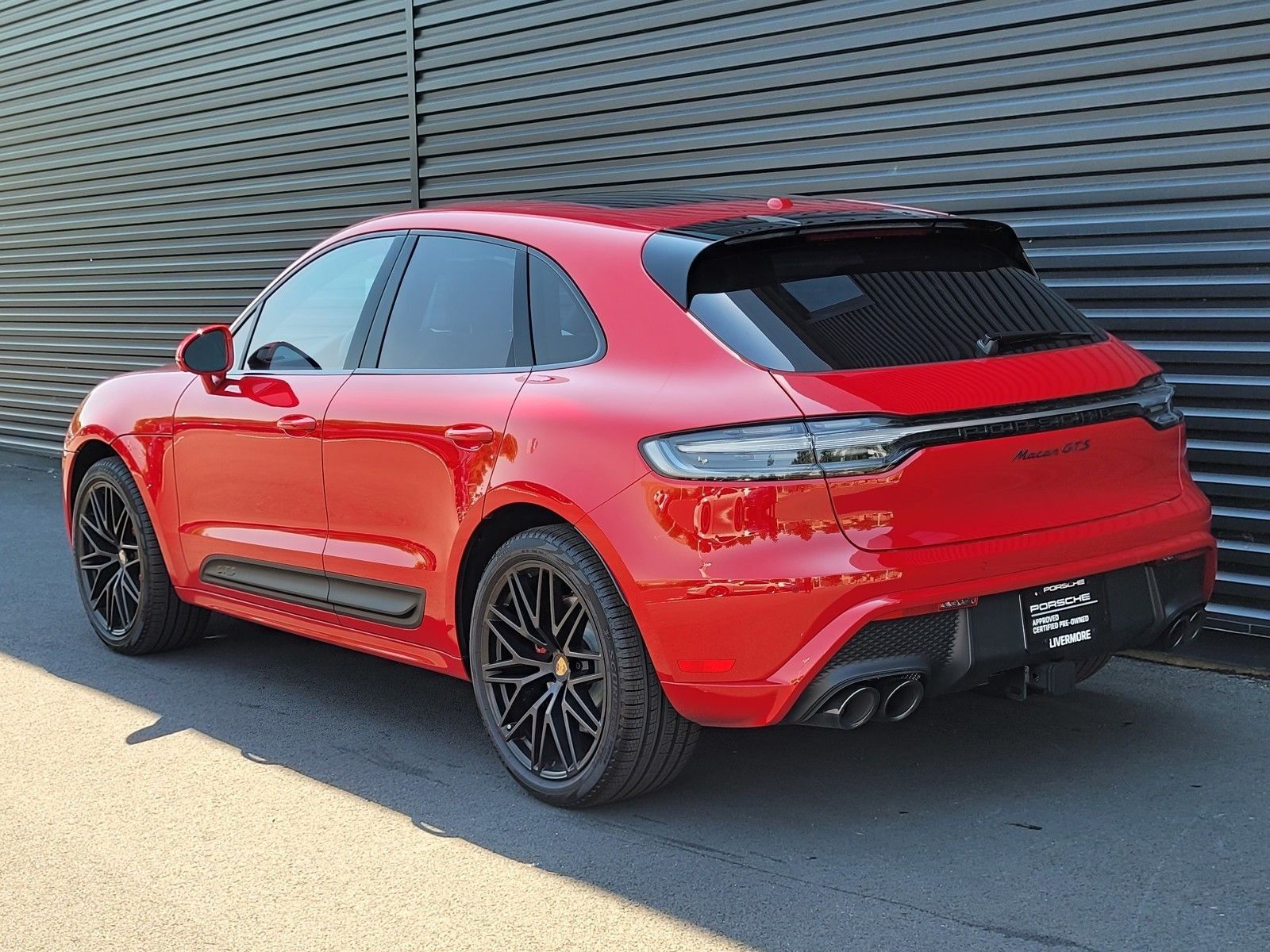 2026 Porsche Macan GTS — full photo 3 of 28