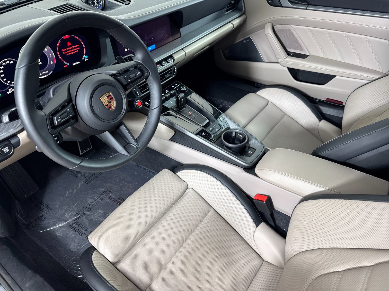 2025 Porsche 911 Carrera S — full photo 4 of 29
