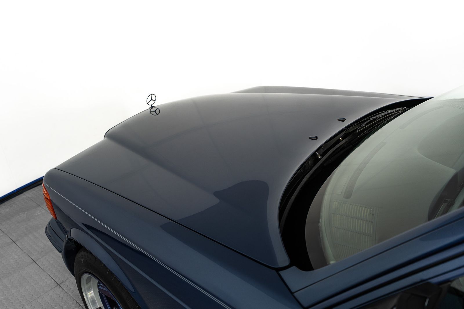1984 Mercedes-Benz 500-Class 500 SEL — full photo 55 of 58