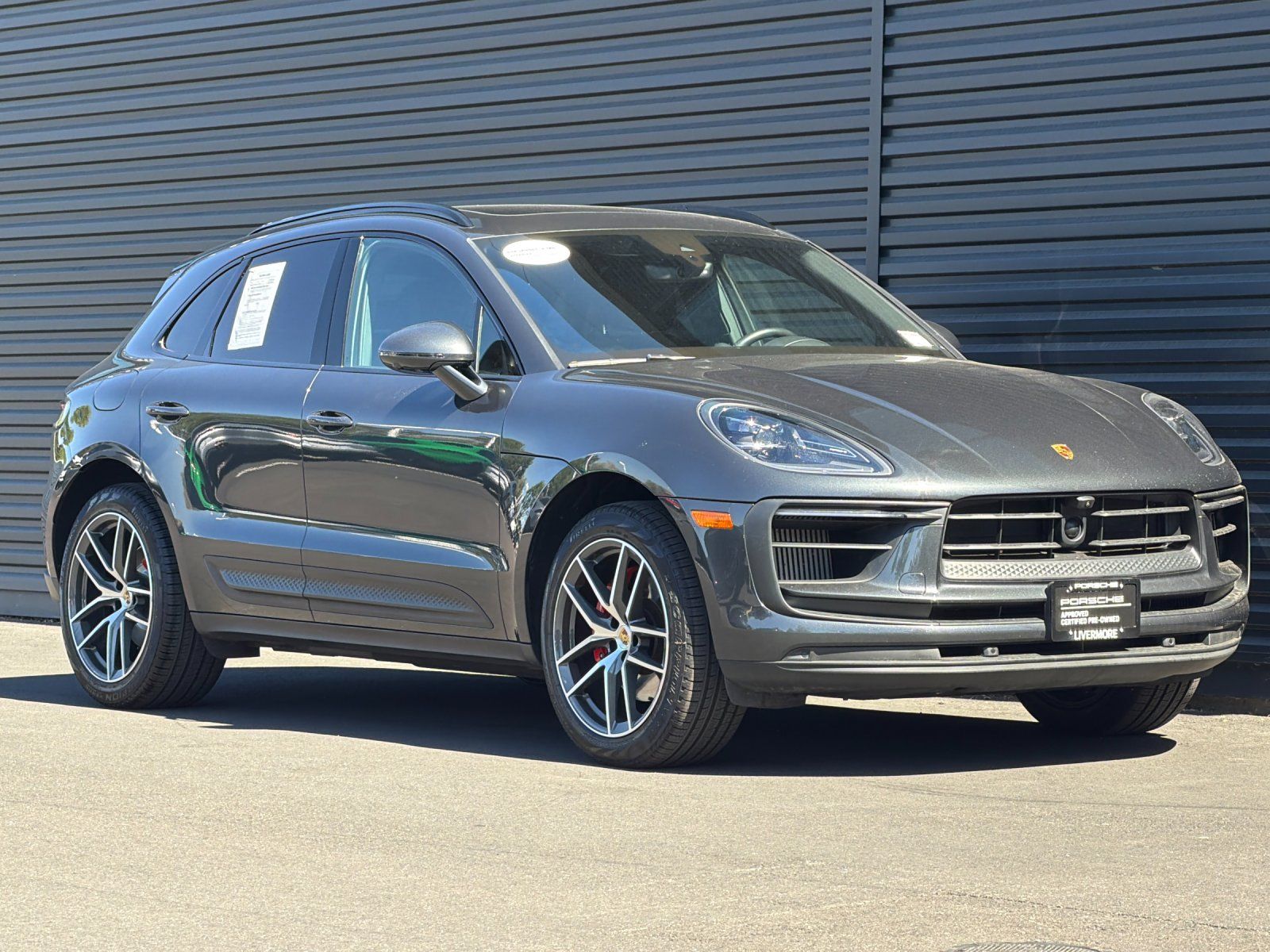 2024 Porsche Macan S — full photo 10 of 27