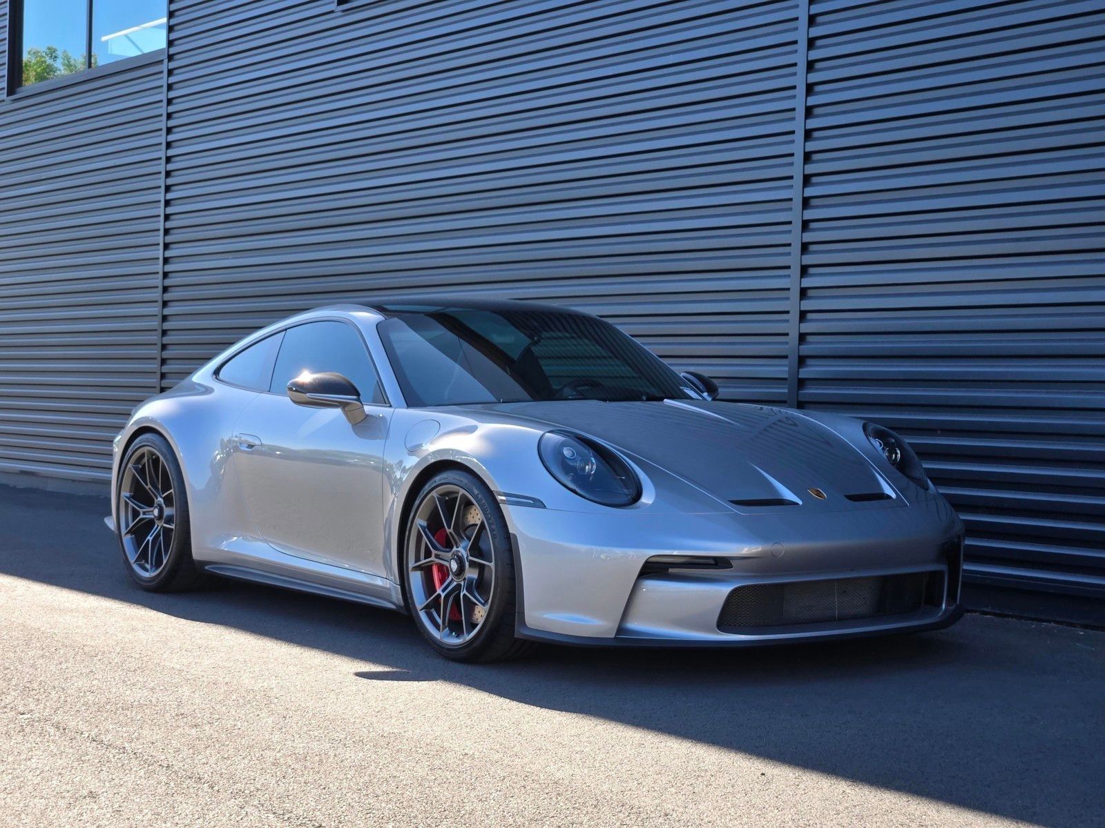 2023 Porsche 911 GT3 — full photo 9 of 27