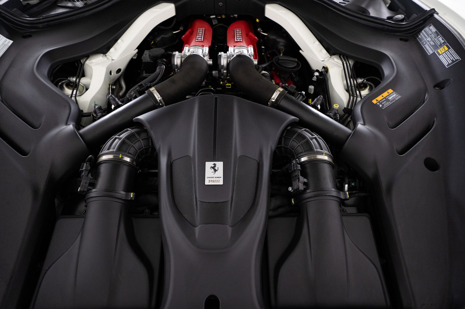 2025 Ferrari Roma Spider — foto completa 40 de 51