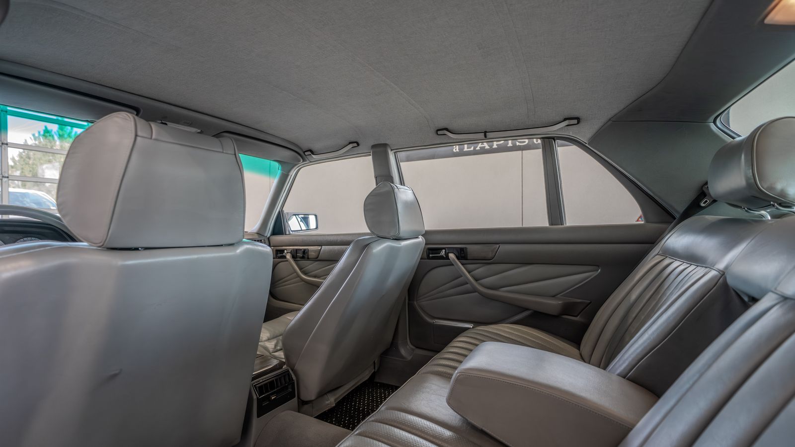 1984 Mercedes 500 SEL — full photo 25 of 46
