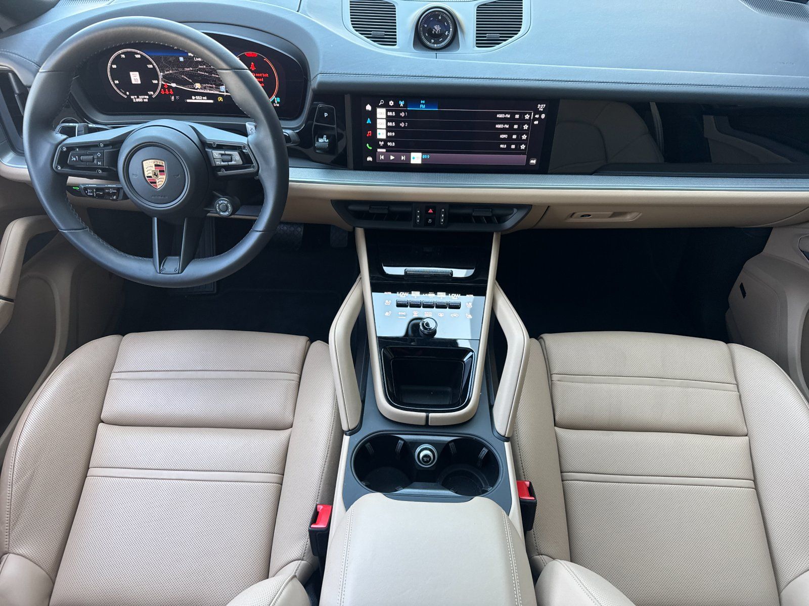 2026 Porsche Cayenne Coupe Base — full photo 6 of 30