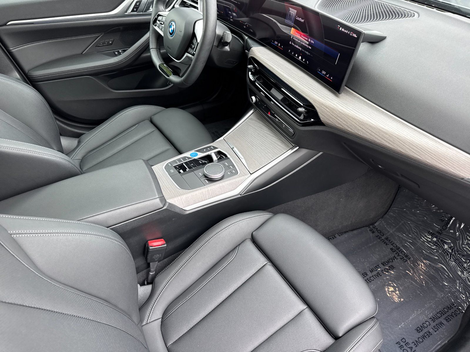 2025 BMW i4 eDrive40 — full photo 14 of 28