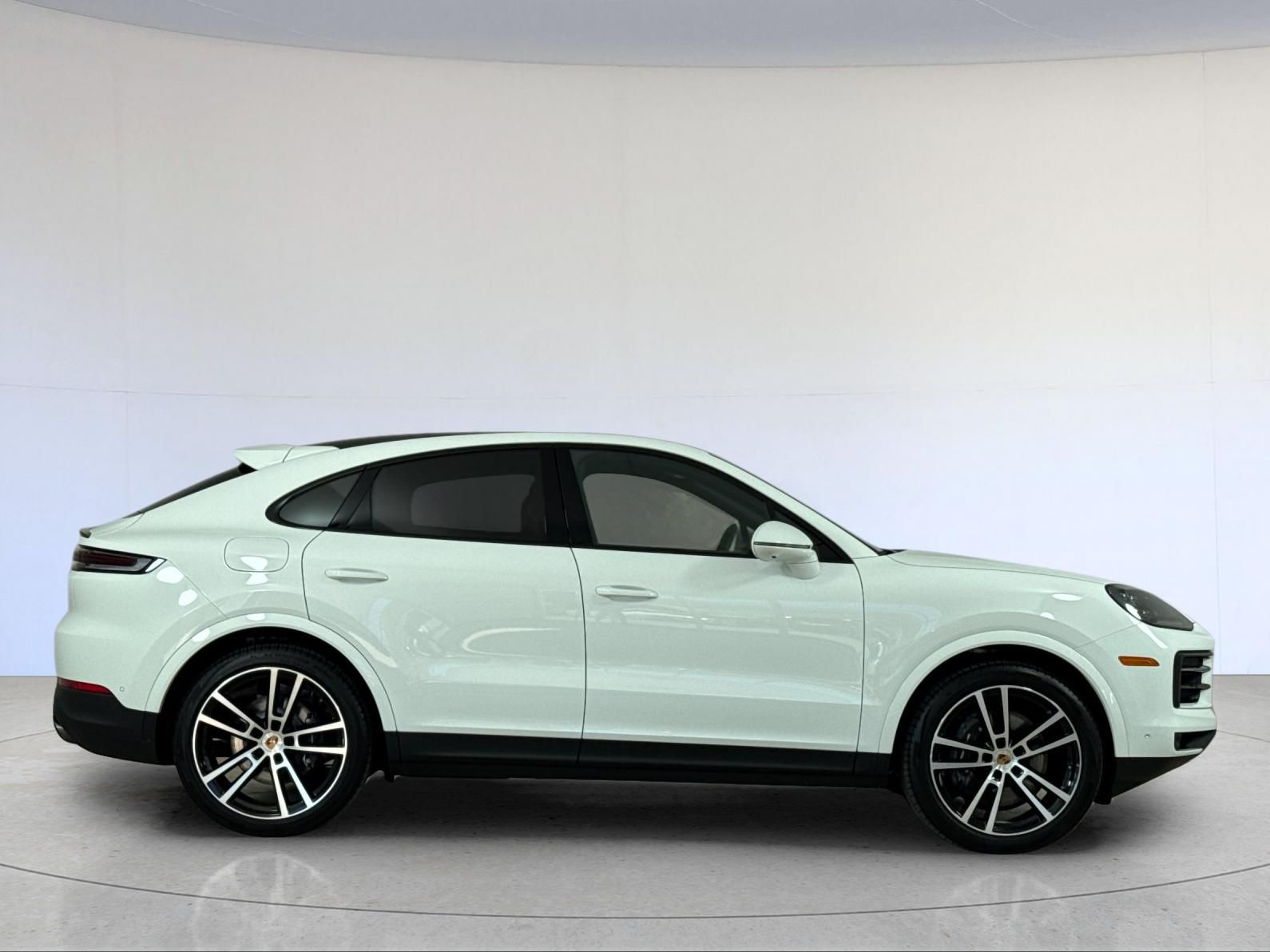 2026 Porsche Cayenne Coupe Base — full photo 9 of 30