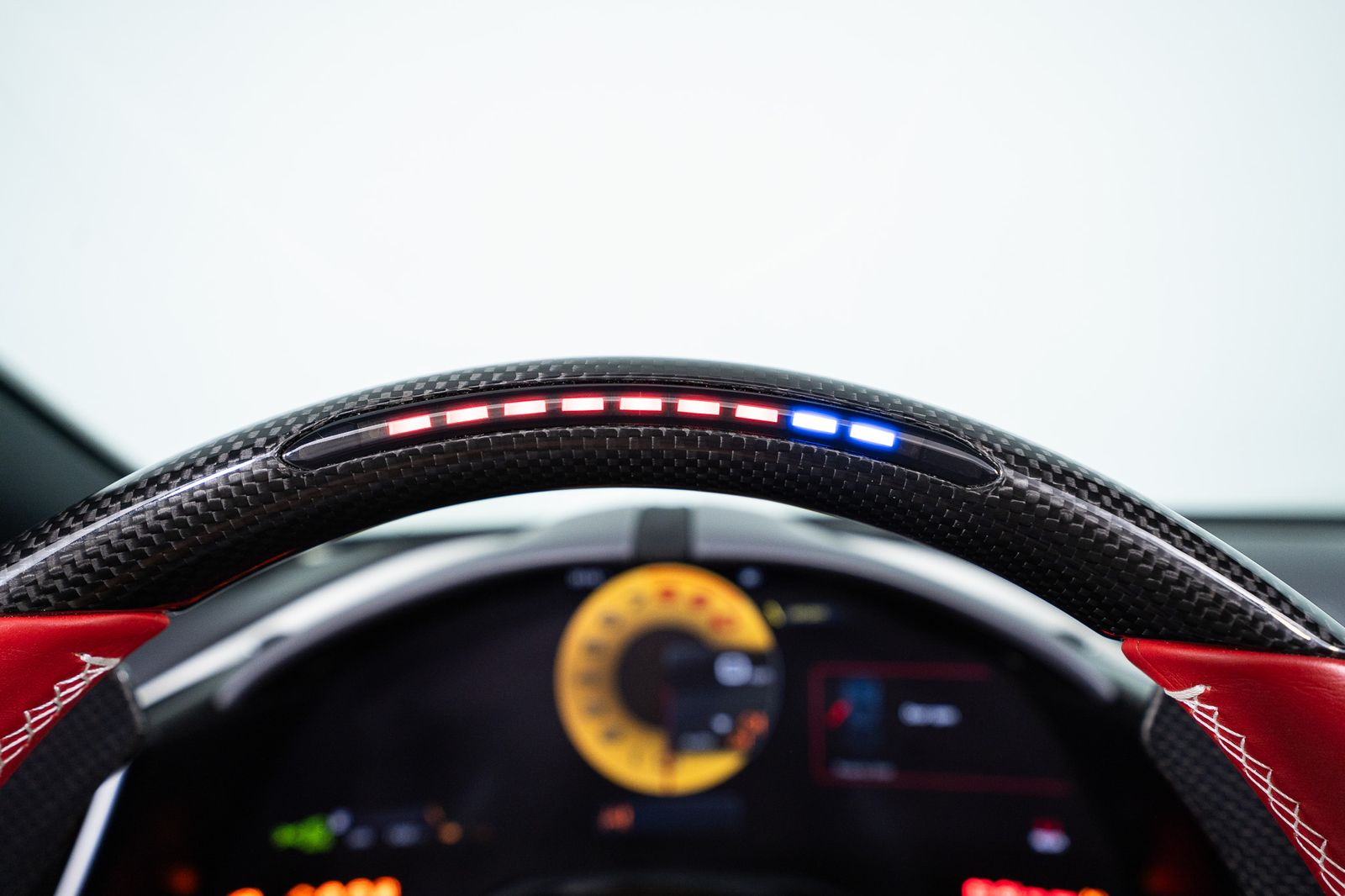 2025 Ferrari Roma Spider — full photo 31 of 51