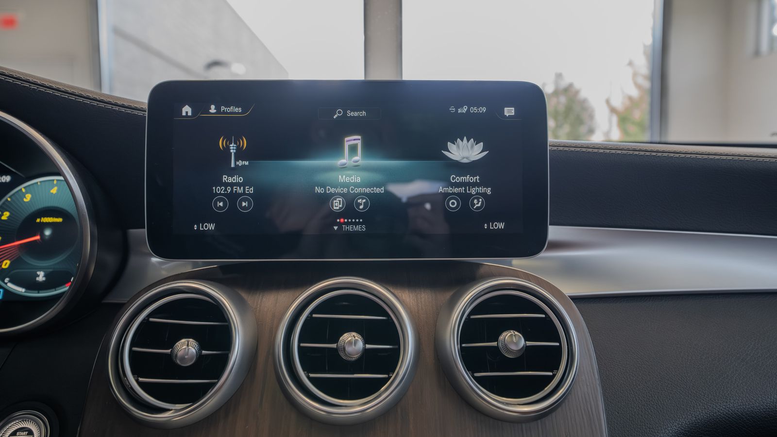 2023 Mercedes-Benz GLC GLC 300 Coupe — foto completa 20 de 35
