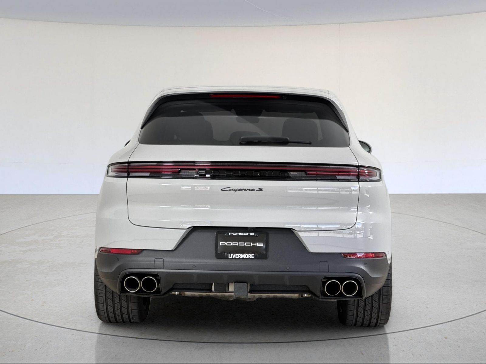2026 Porsche Cayenne S — full photo 7 of 29