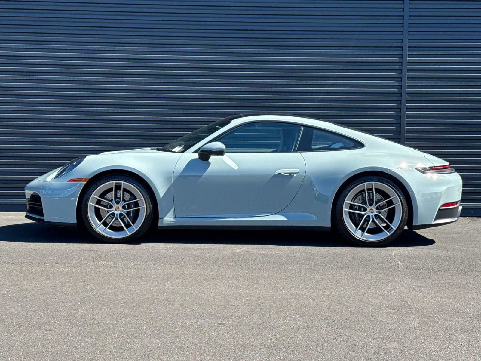2026 Porsche 911 Carrera — foto completa 3 de 29