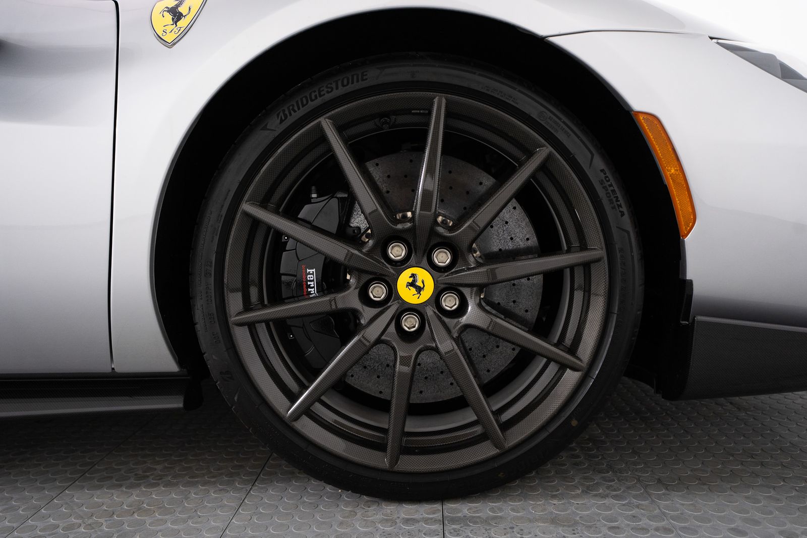2023 Ferrari 296 GTS — full photo 40 of 51