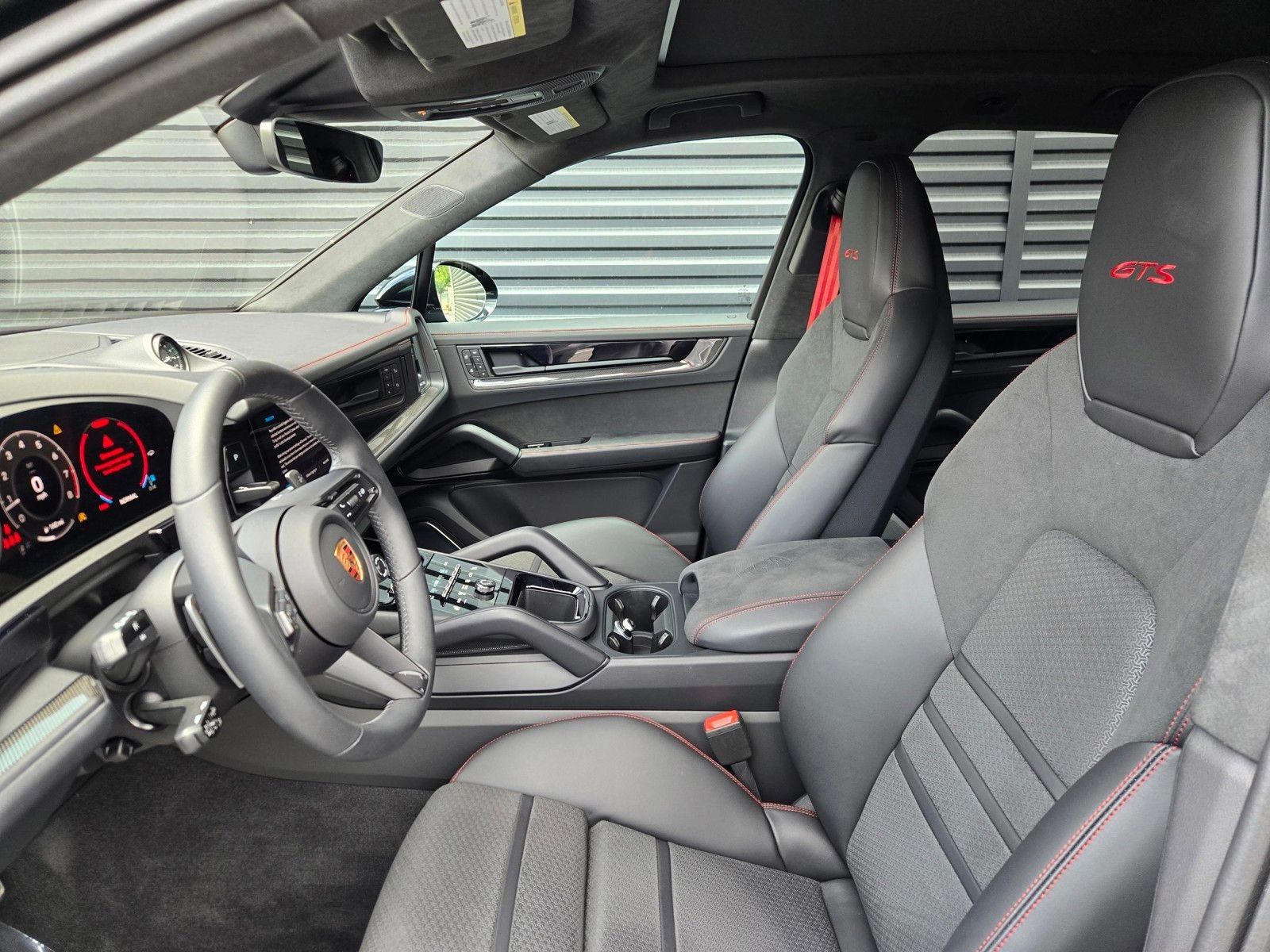 2026 Porsche Cayenne GTS — full photo 27 of 27