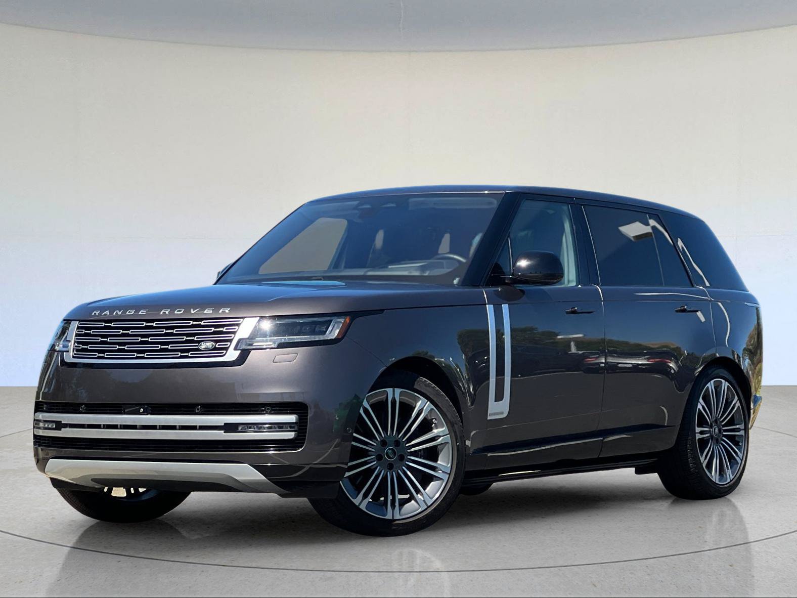 2023 Land Rover Range Rover Autobiography — photo 1 of 30