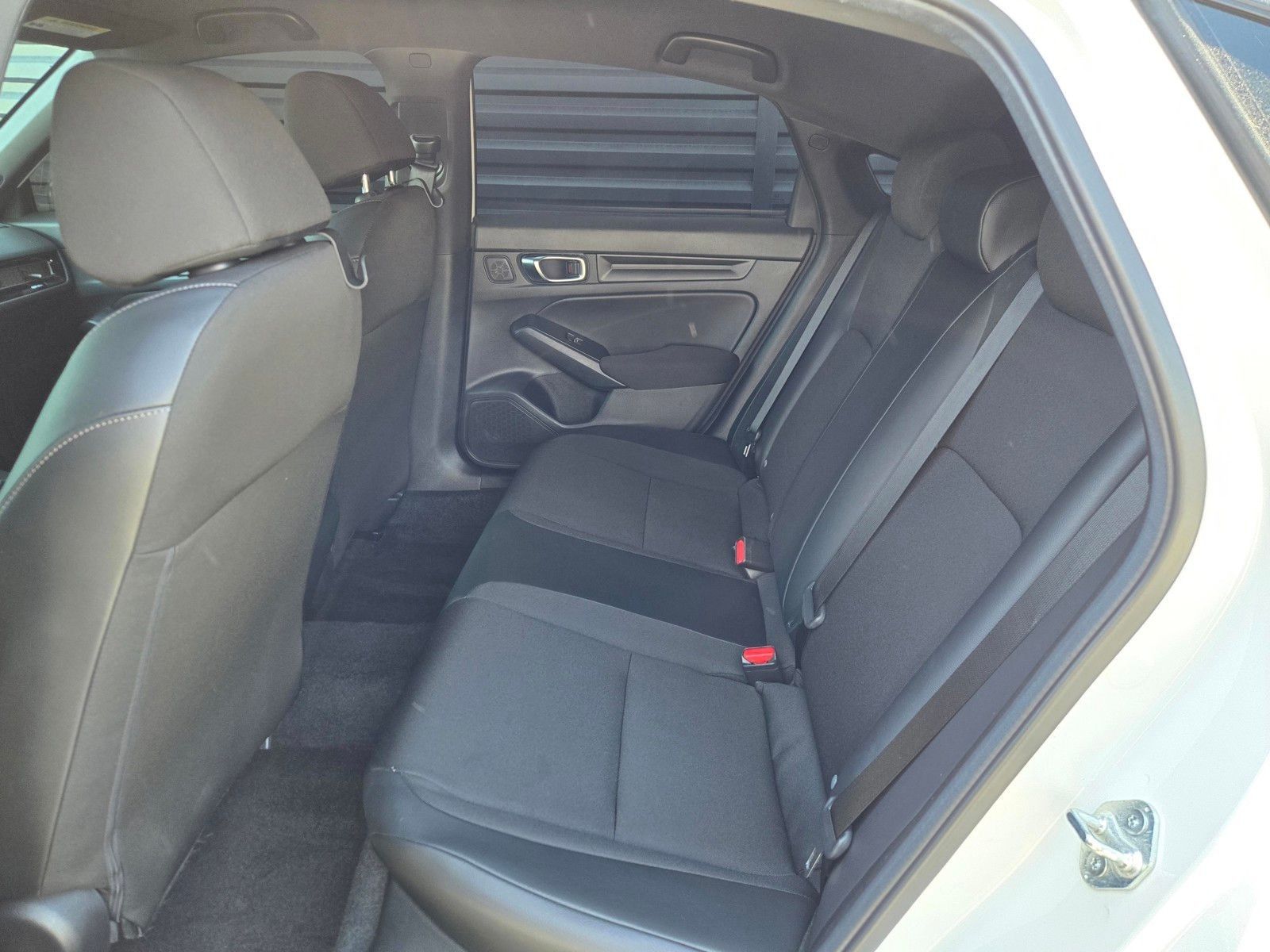 2025 Honda Civic Sport — full photo 11 of 28