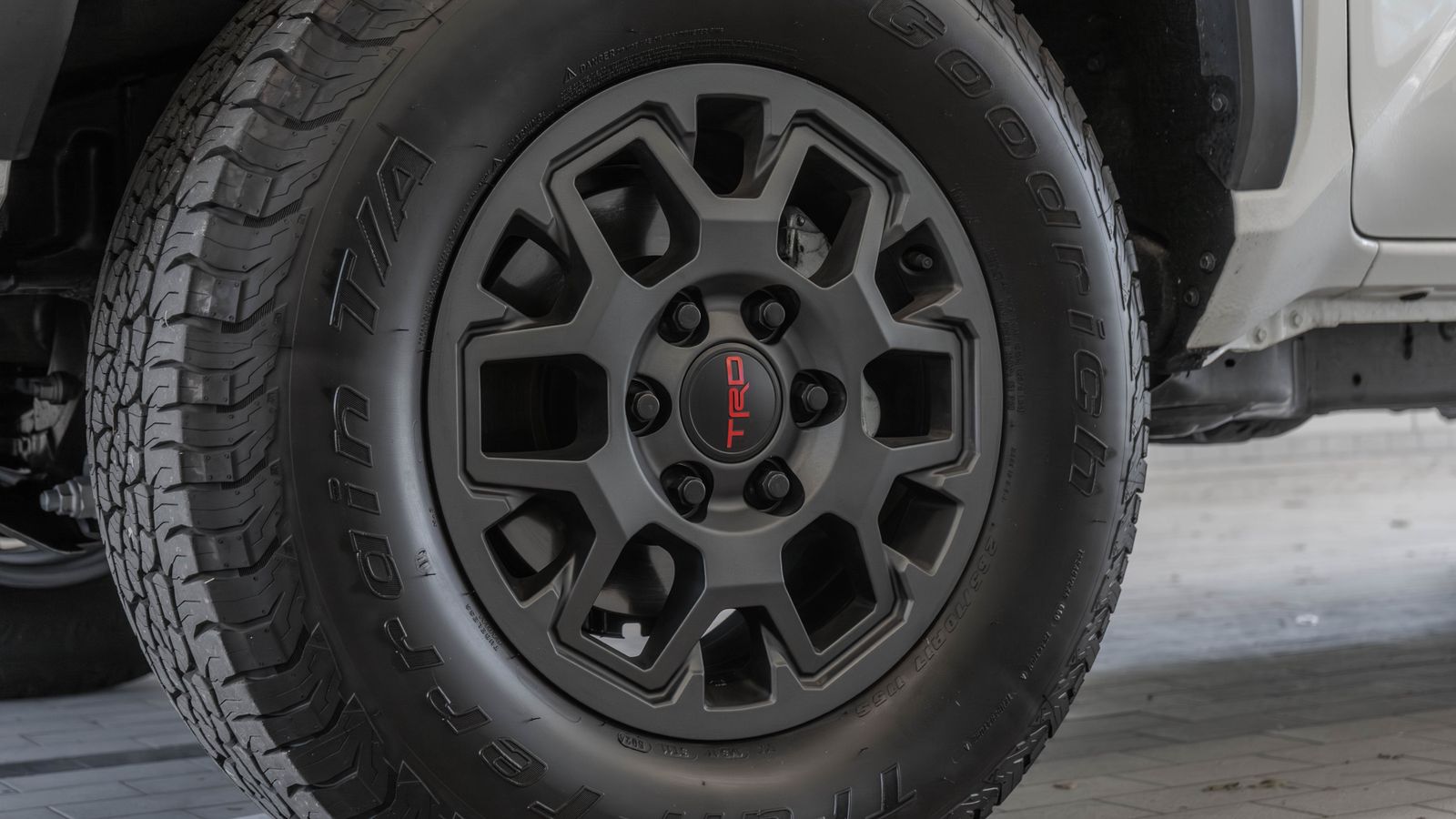 2025 Toyota Tacoma PreRunner — full photo 27 of 29