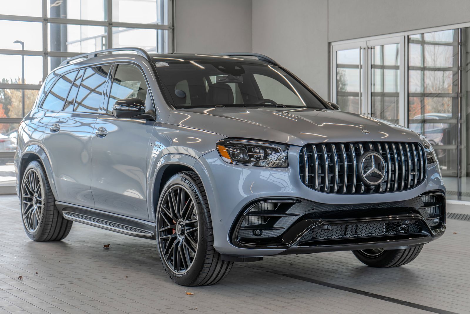 2026 Mercedes-Benz GLS GLS 63 AMG® — foto completa 21 de 36