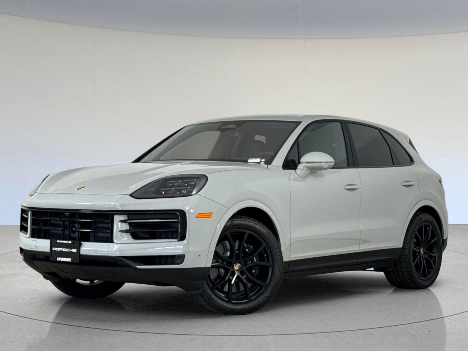 2026 Porsche Cayenne S — full photo 1 of 29