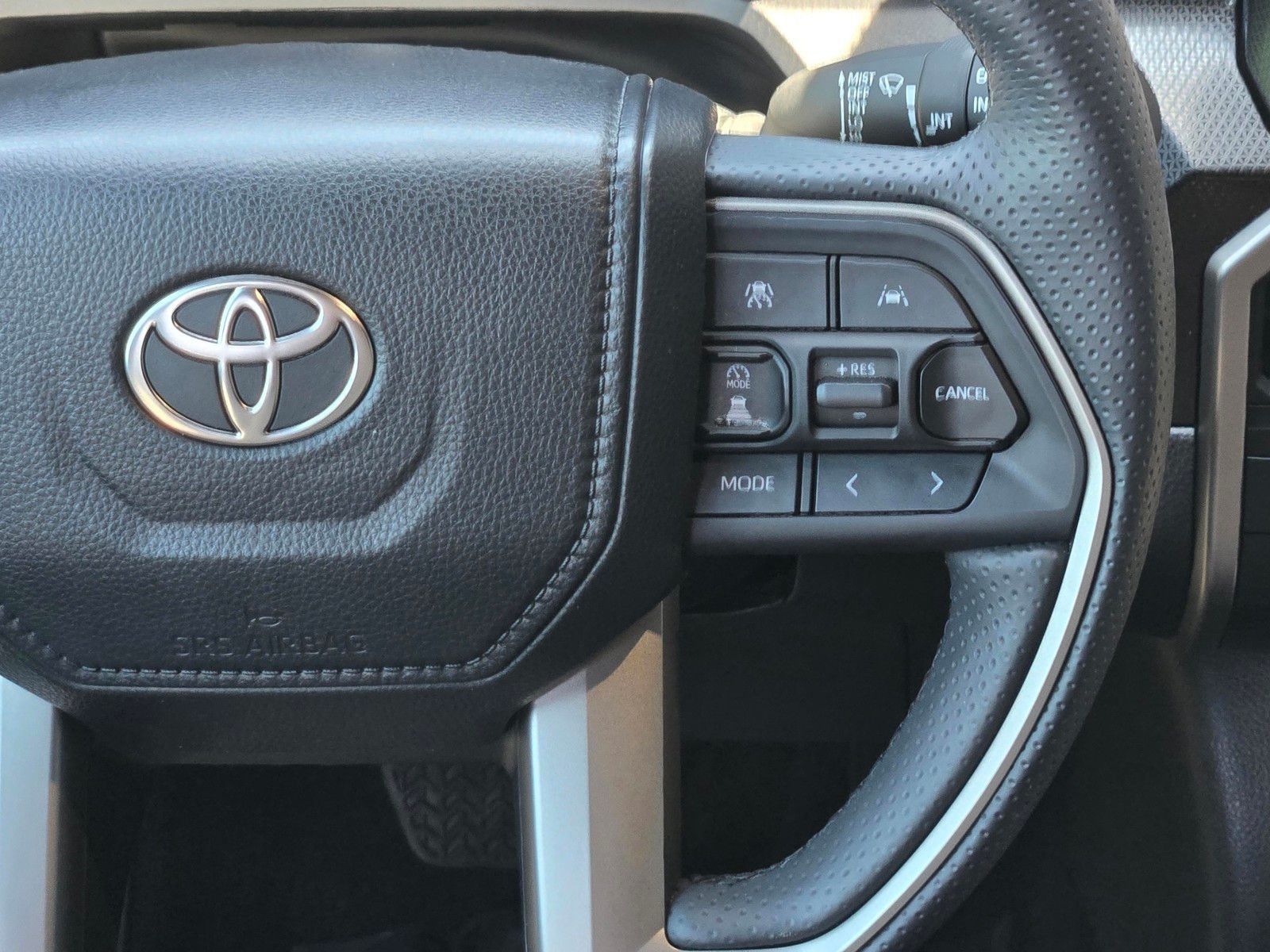 2026 Toyota 4Runner i-FORCE MAX Hybrid Limited — full photo 15 of 45