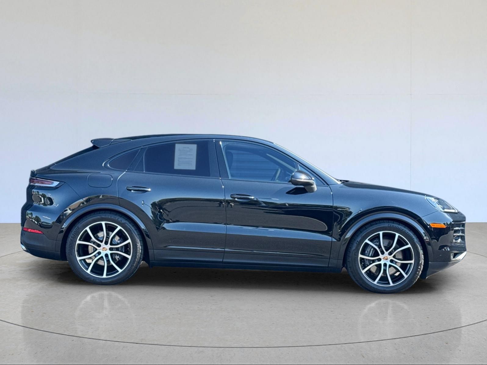 2026 Porsche Cayenne Coupe Base — full photo 9 of 30