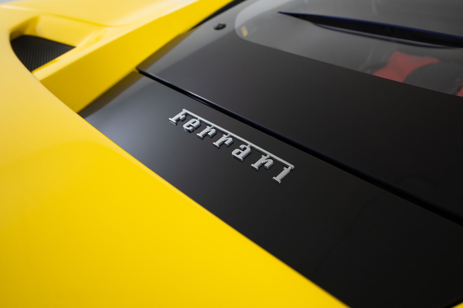 2022 Ferrari F8 Tributo — full photo 15 of 45