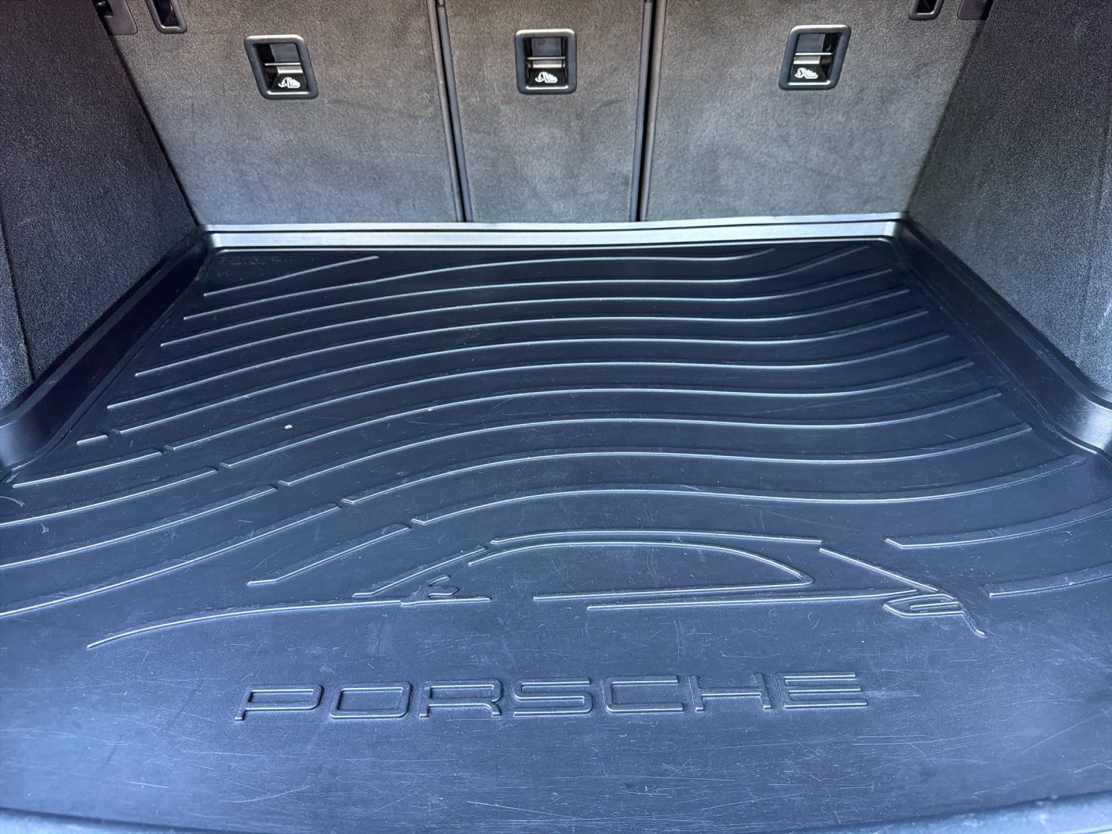 2024 Porsche Macan S — foto completa 16 de 28
