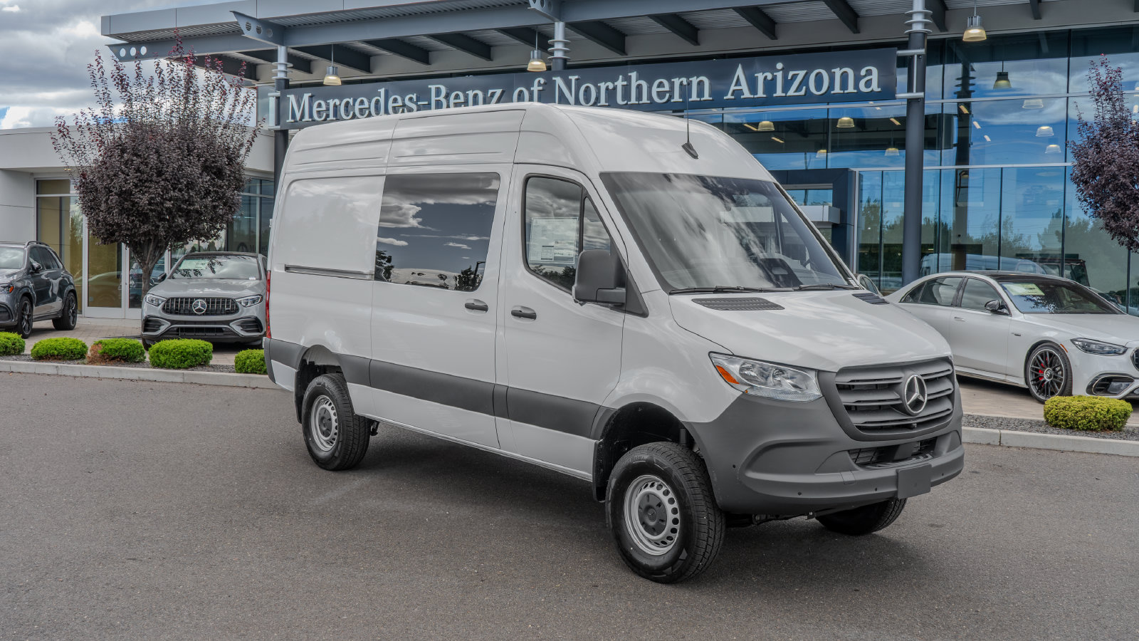 2026 Mercedes-Benz Sprinter 2500 Crew 144 WB — photo 1 of 37