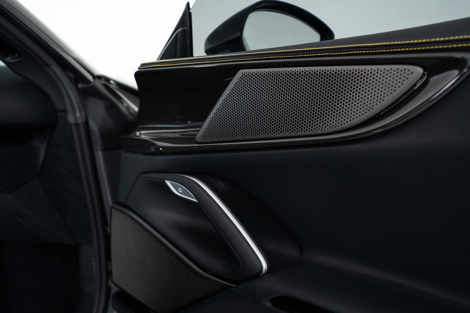 2025 Ferrari Purosangue — full photo 49 of 66