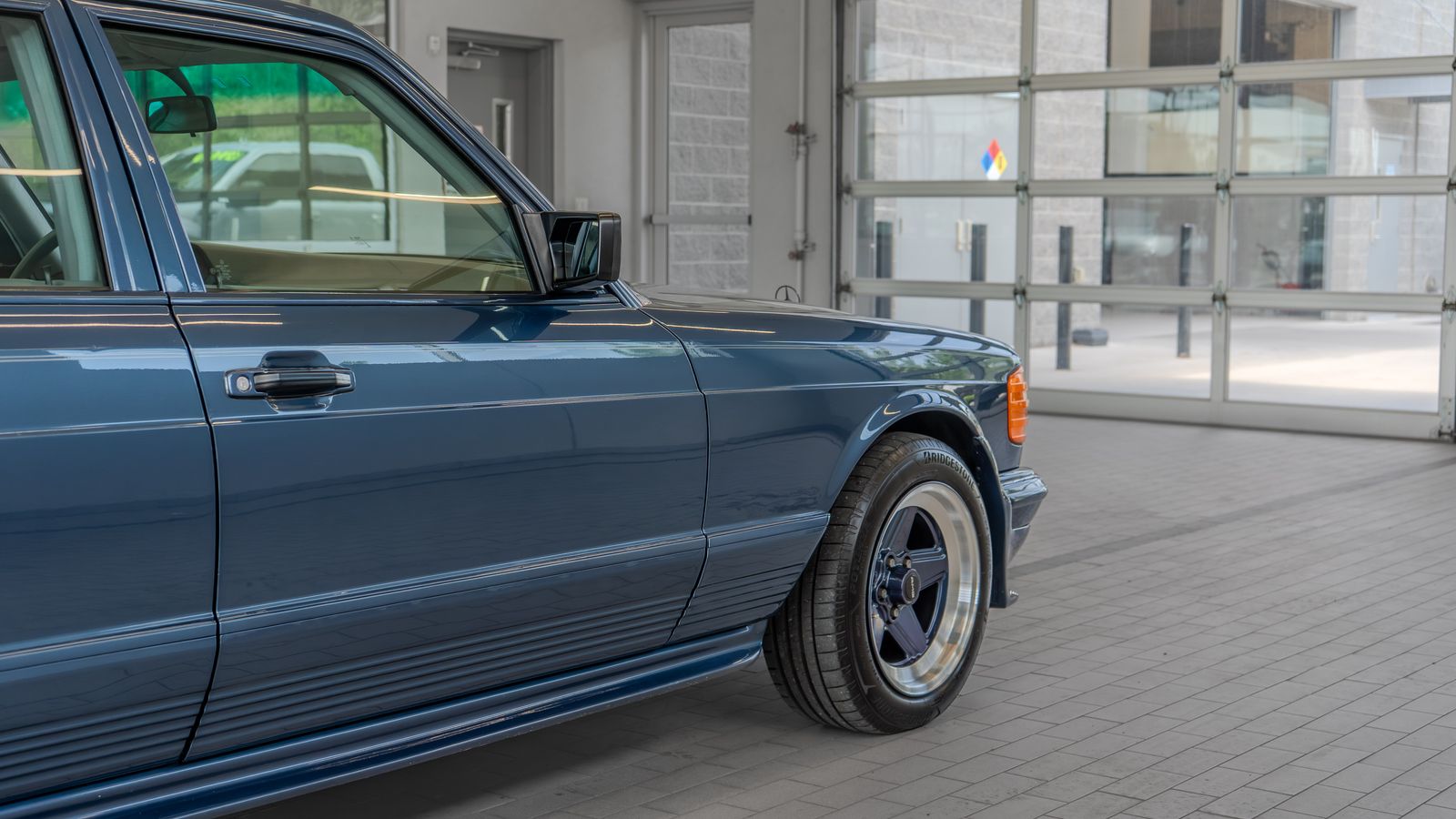 1984 Mercedes 500 SEL — full photo 29 of 46