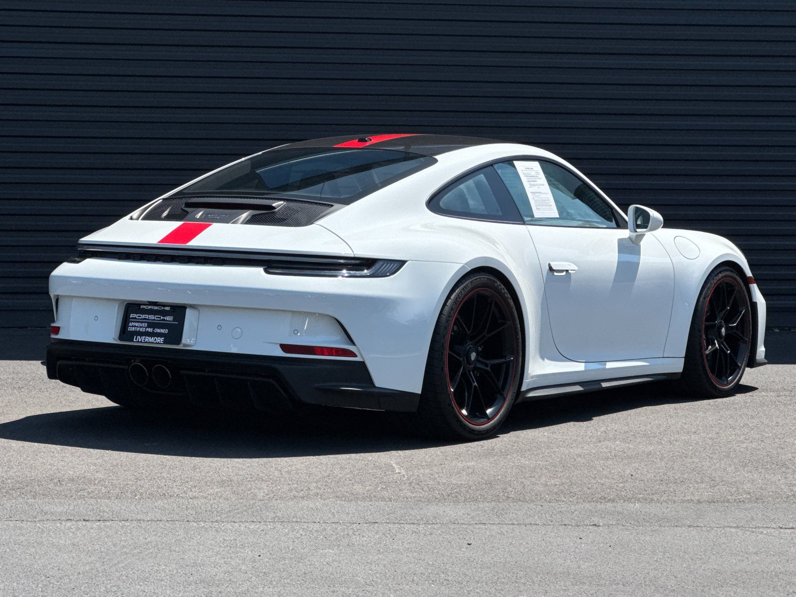 2022 Porsche 911 GT3 — full photo 8 of 28