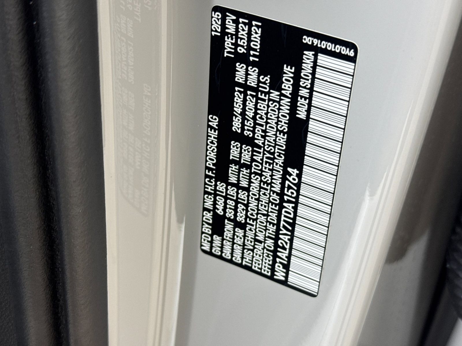 2026 Porsche Cayenne S — full photo 28 of 29