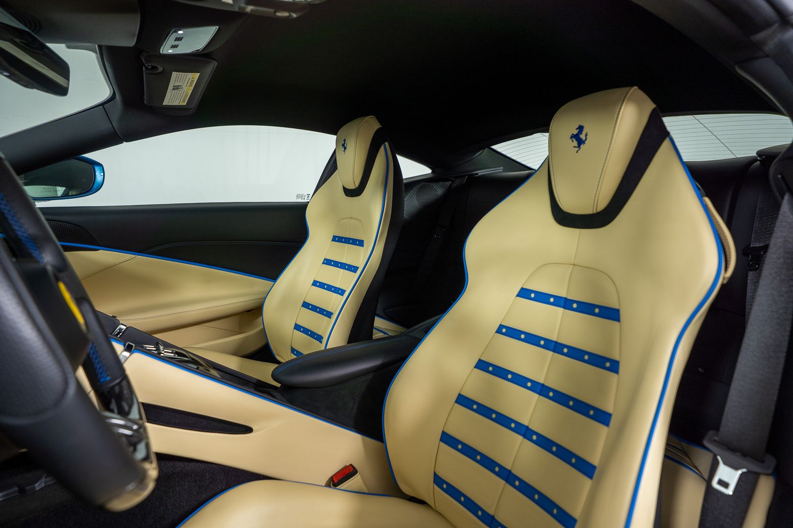 2023 Ferrari Roma — full photo 37 of 40