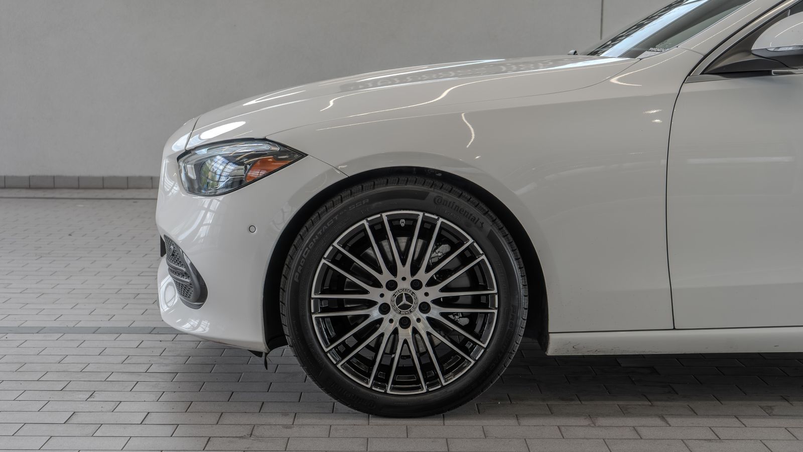 2025 Mercedes-Benz C-Class C 300 — foto completa 4 de 35