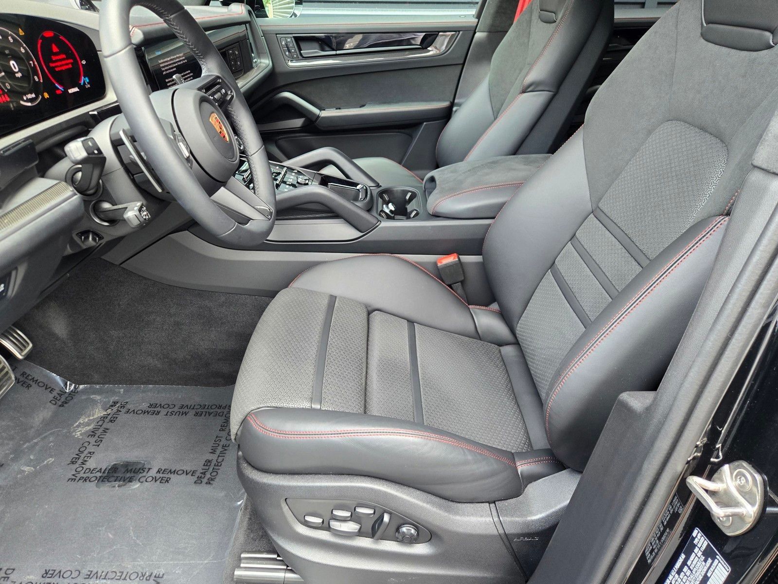 2026 Porsche Cayenne GTS — full photo 26 of 27