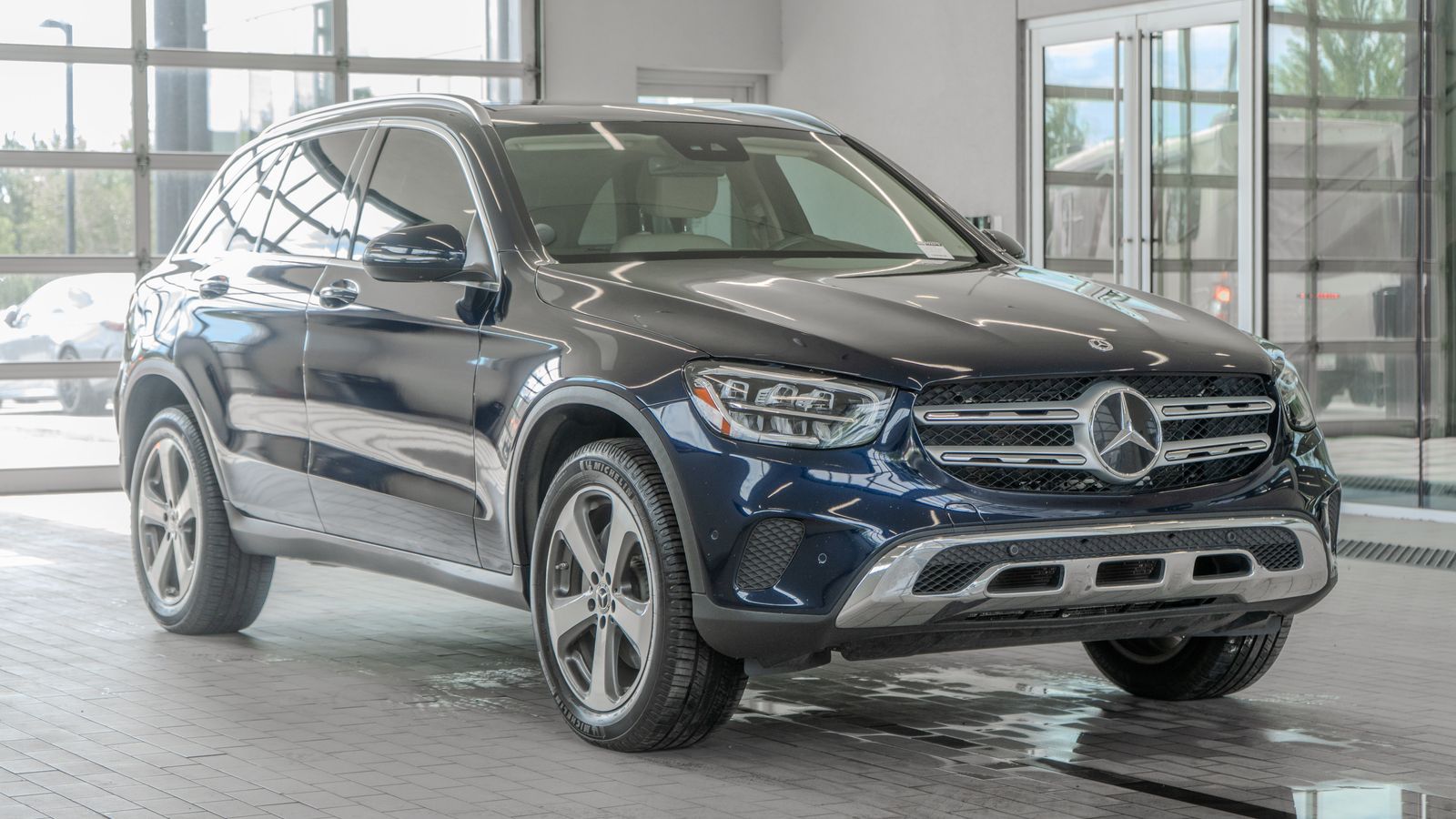 2022 Mercedes-Benz GLC GLC 300 — foto completa 21 de 35