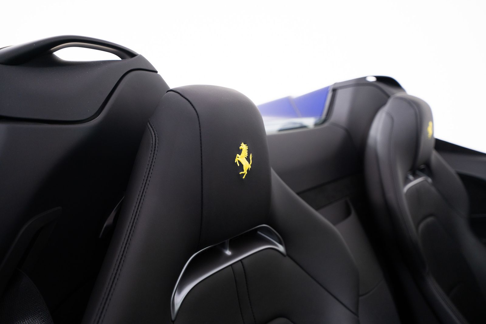 2025 Ferrari SF90 Spider — full photo 58 of 67