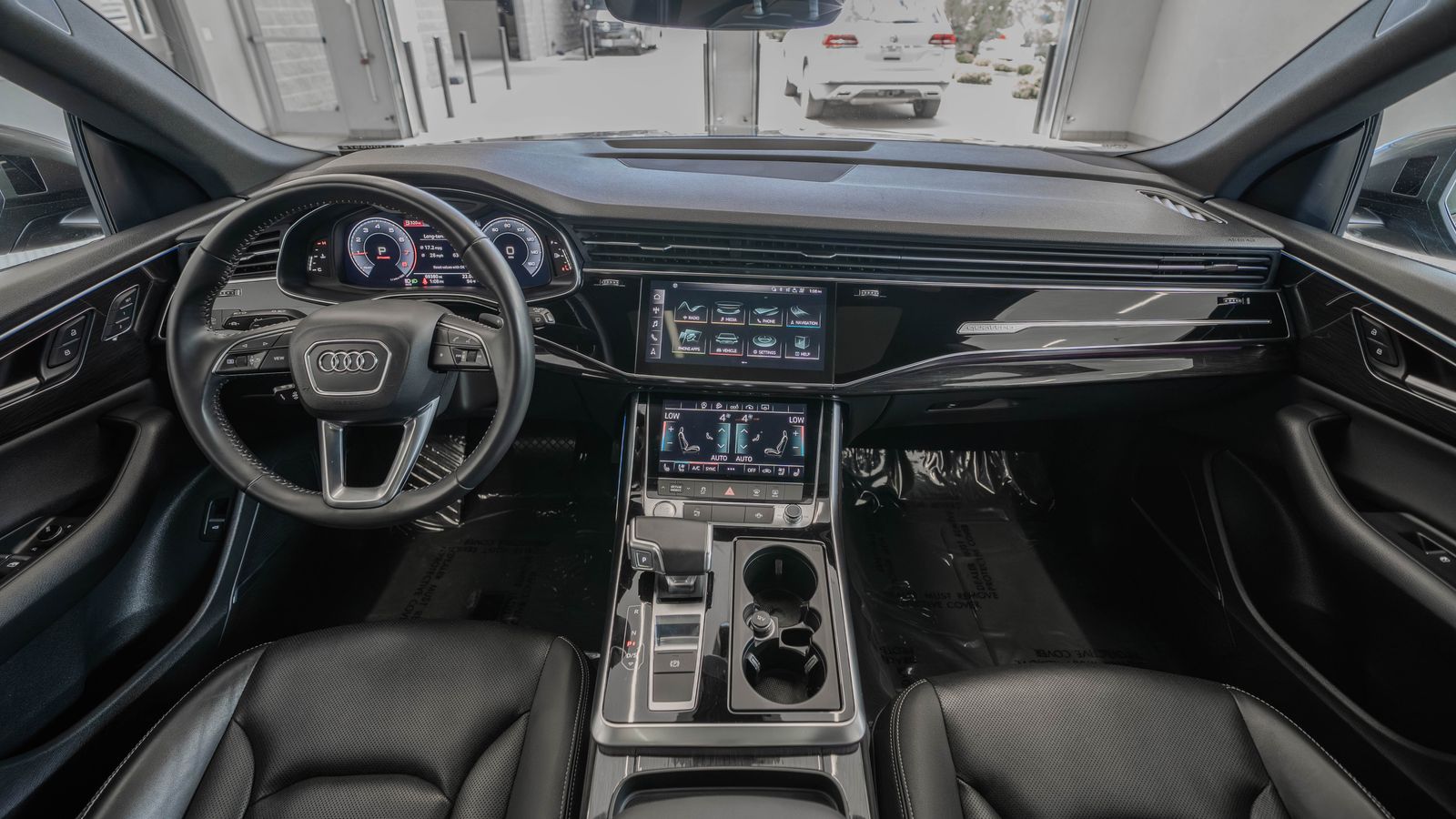 2020 Audi Q8 55 Premium Plus — full photo 8 of 34