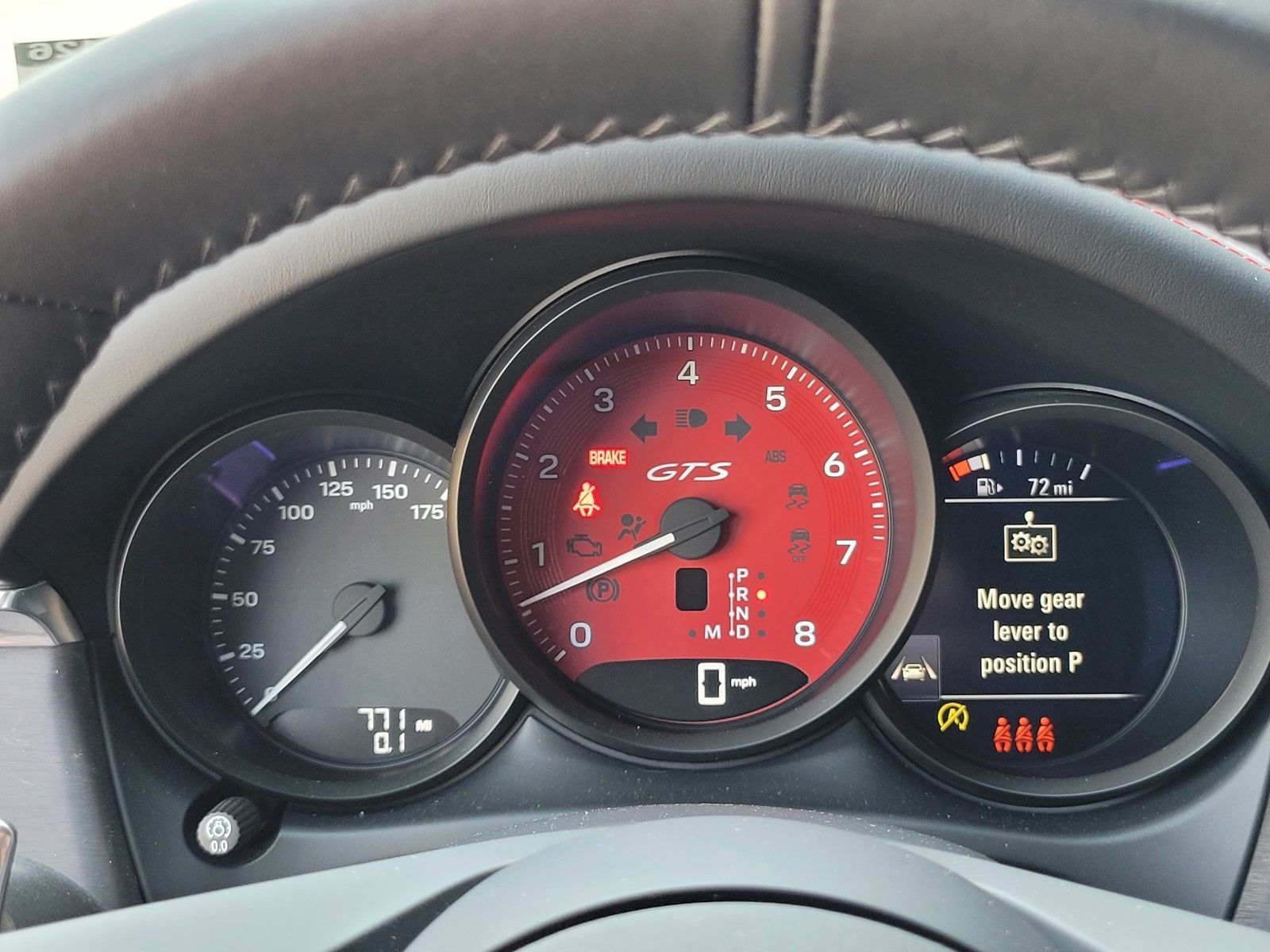 2026 Porsche Macan GTS — foto completa 26 de 28