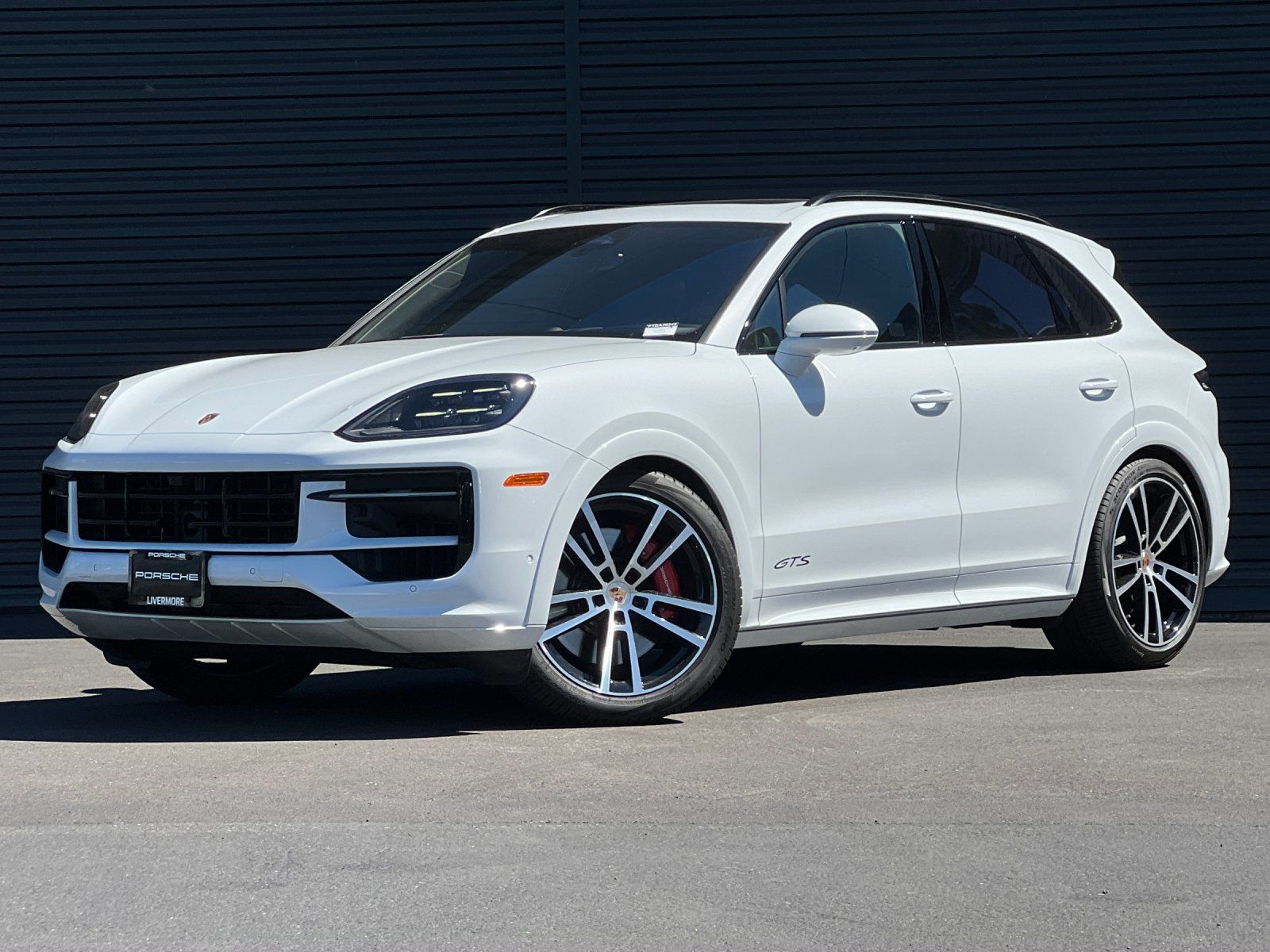 2026 Porsche Cayenne GTS — foto completa 2 de 30