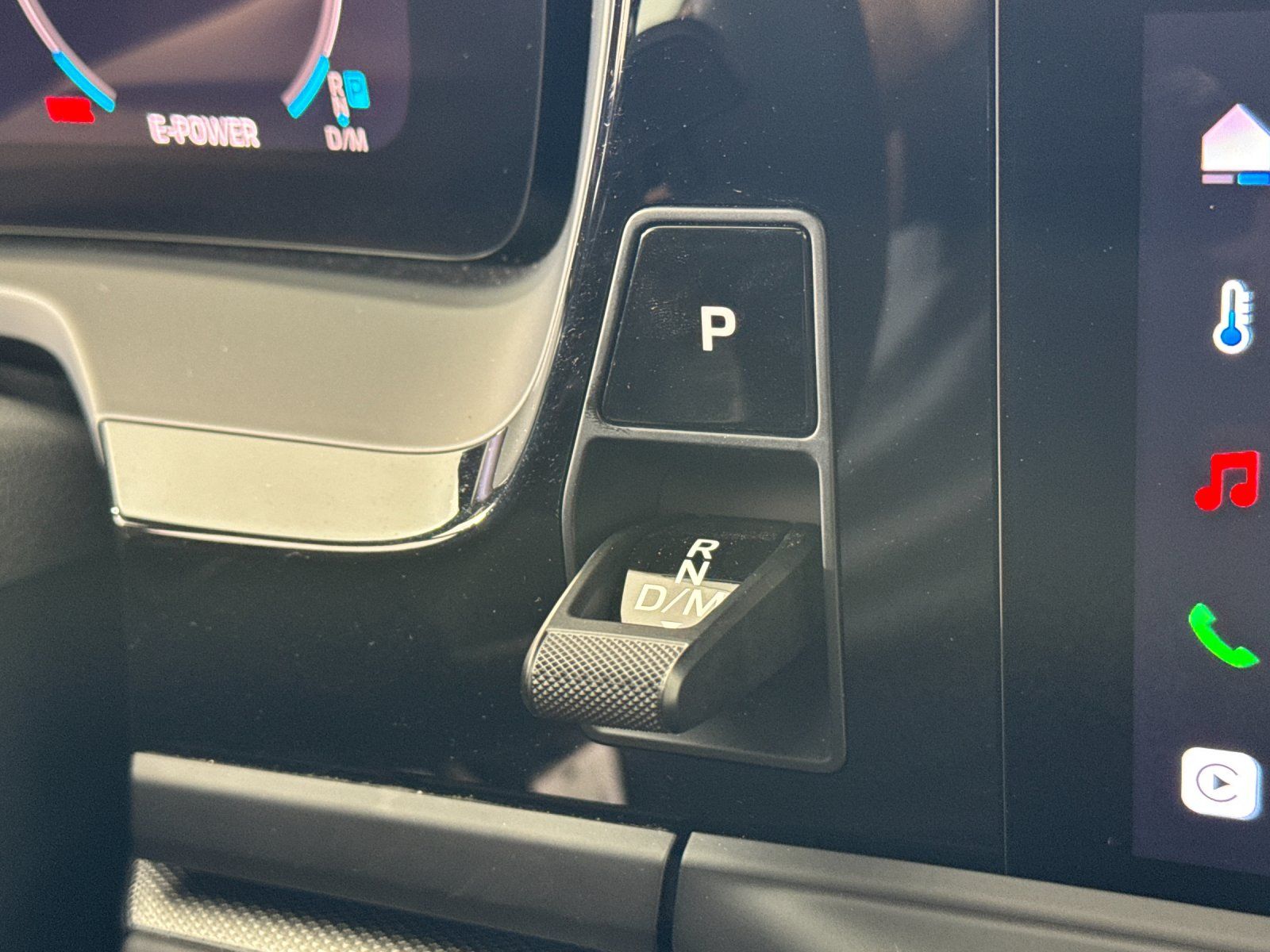 2026 Porsche Panamera E-Hybrid 4 — full photo 22 of 30
