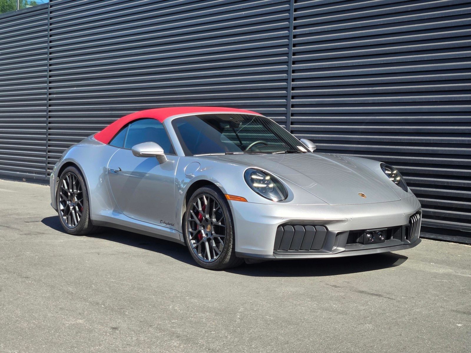 2025 Porsche 911 Carrera 4 GTS — foto completa 9 de 27