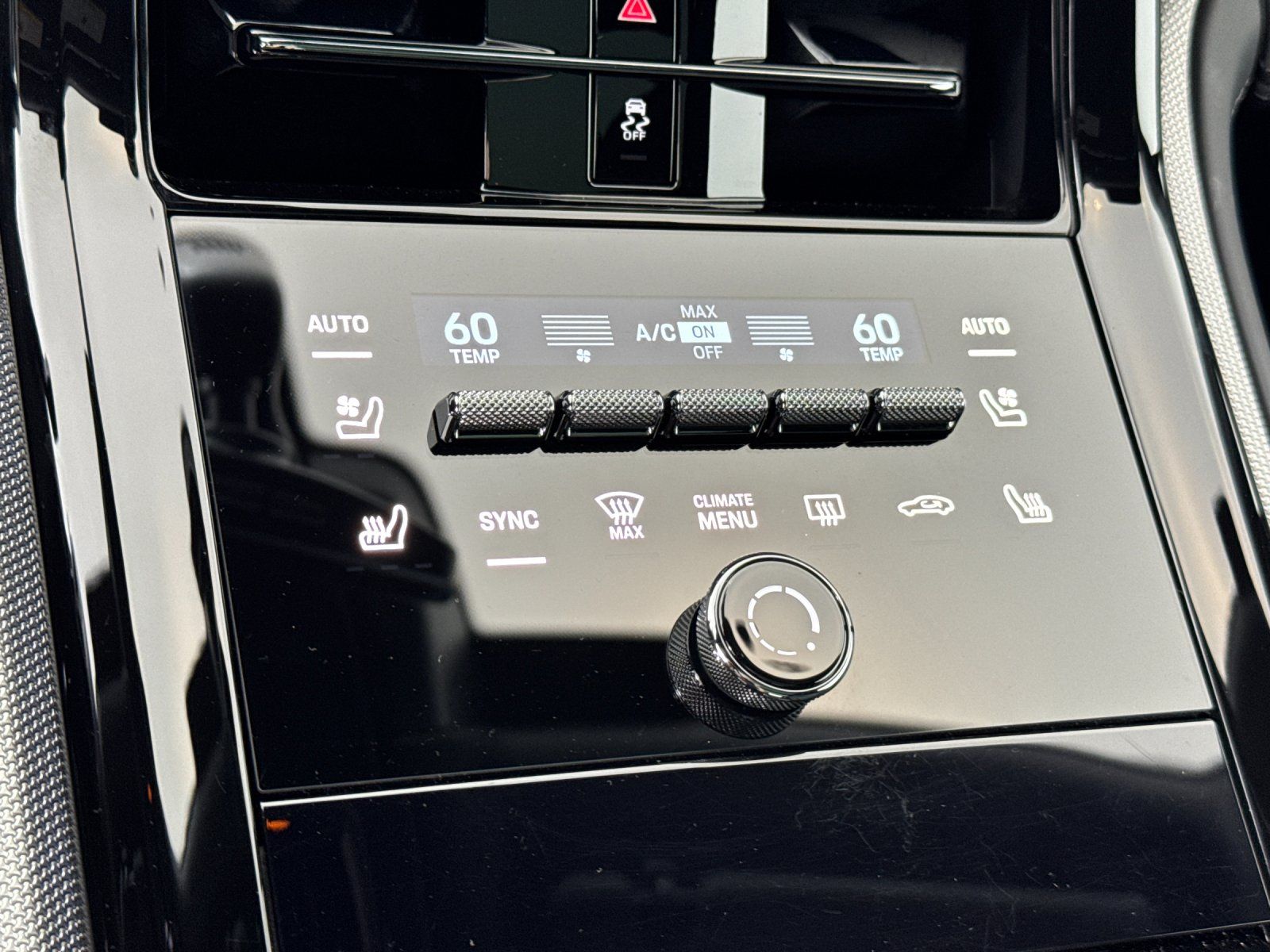2026 Porsche Panamera E-Hybrid 4 — full photo 21 of 30