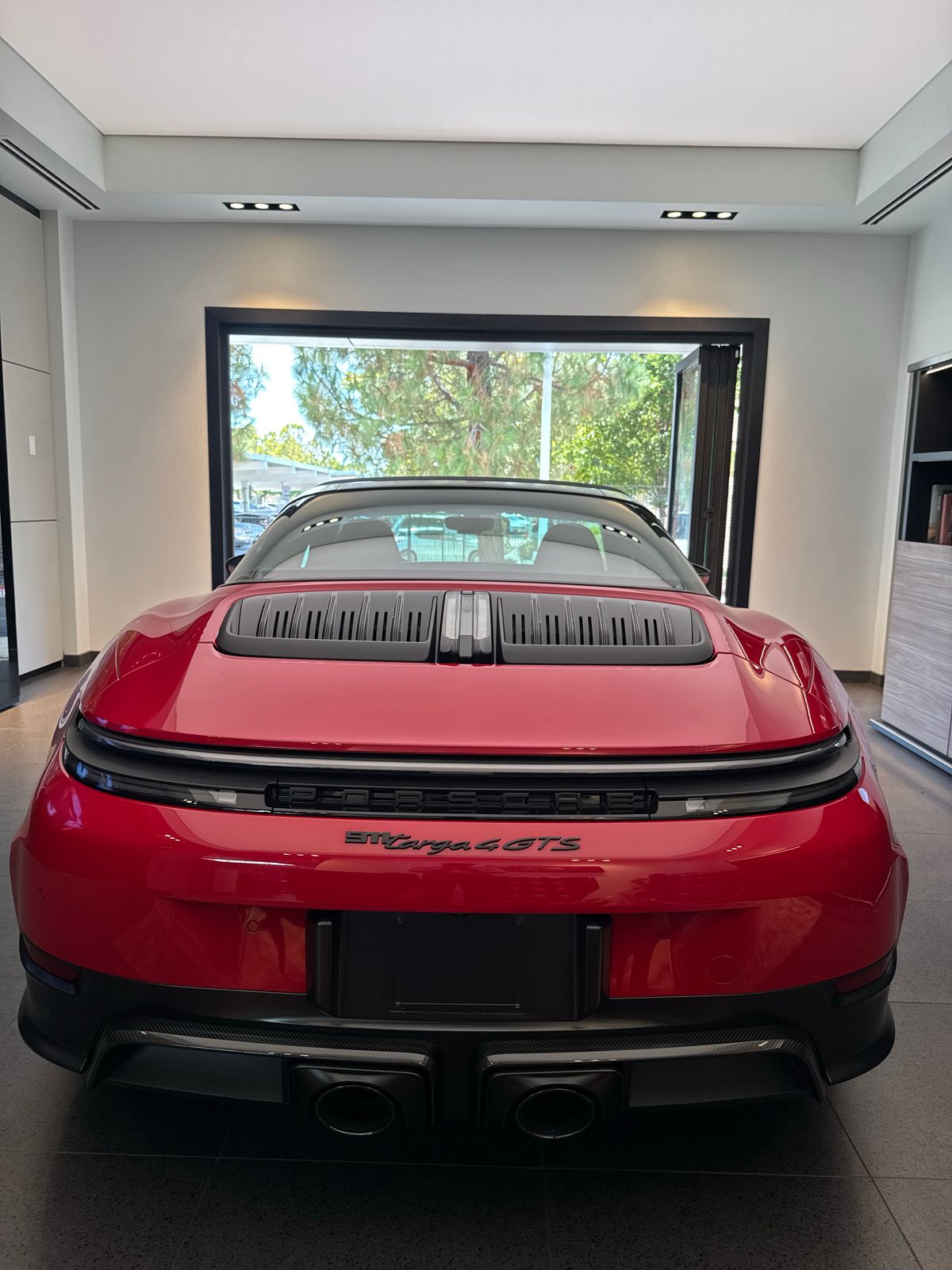 2026 Porsche 911 Targa 4 GTS — full photo 5 of 12