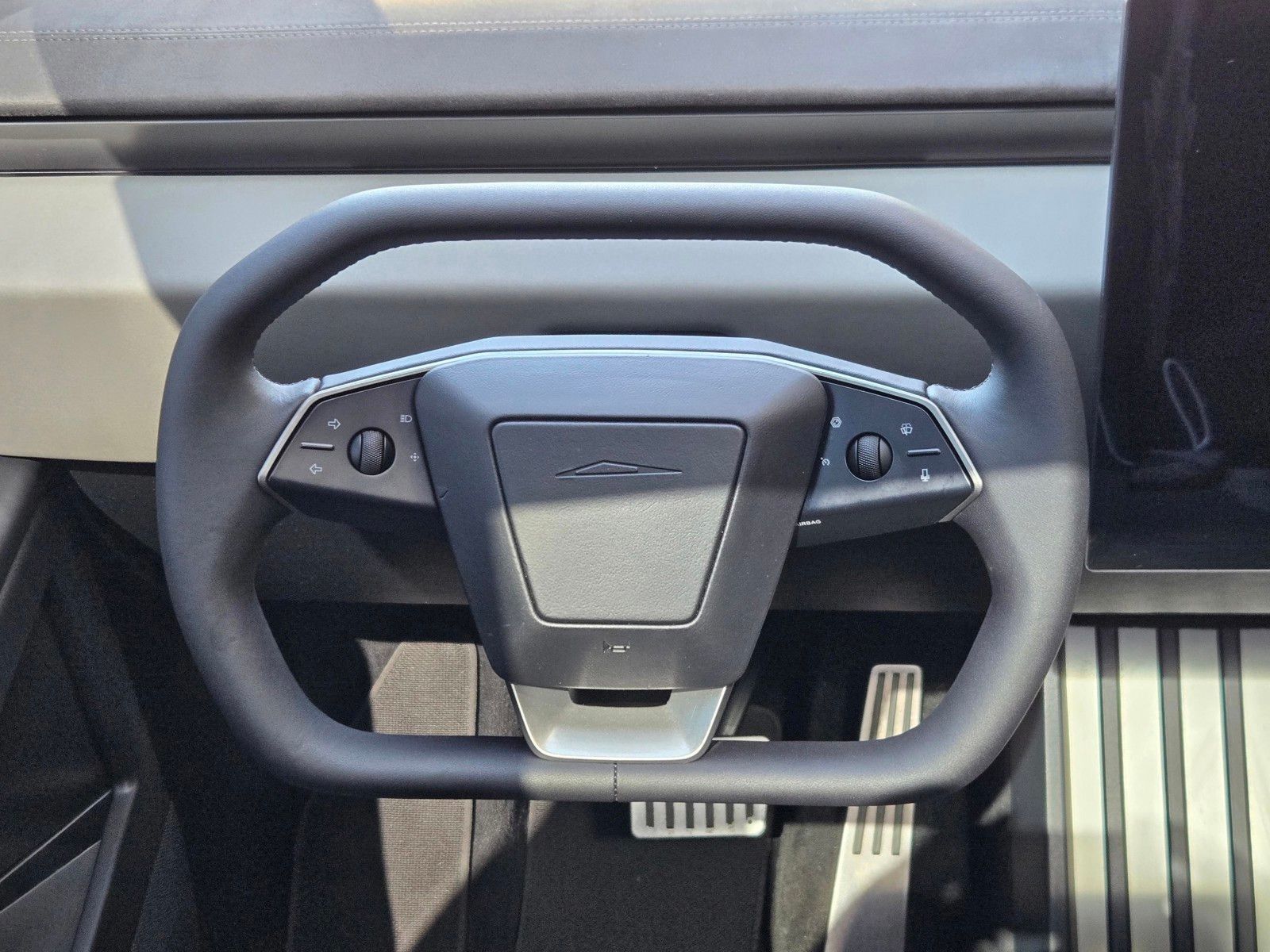 2024 Tesla Cybertruck Cyberbeast — full photo 14 of 45