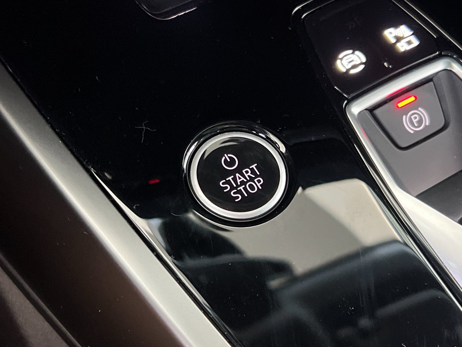 2023 Audi Q4 e-tron Premium Plus — full photo 23 of 29